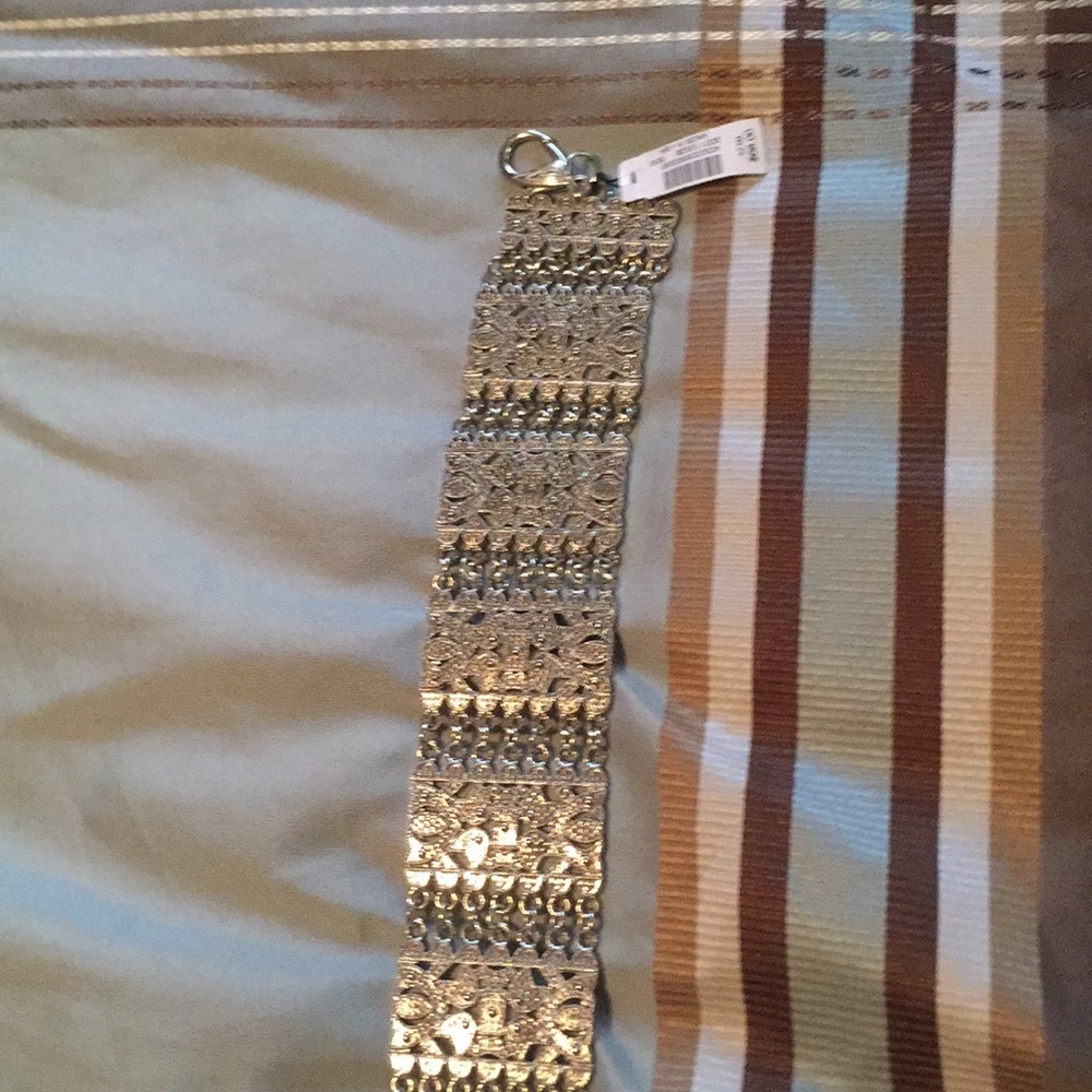 White house black market belt